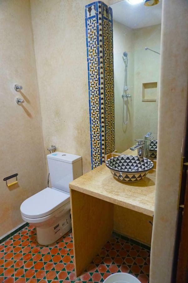 Dar Fama Bed and Breakfast Tétouan Exteriör bild
