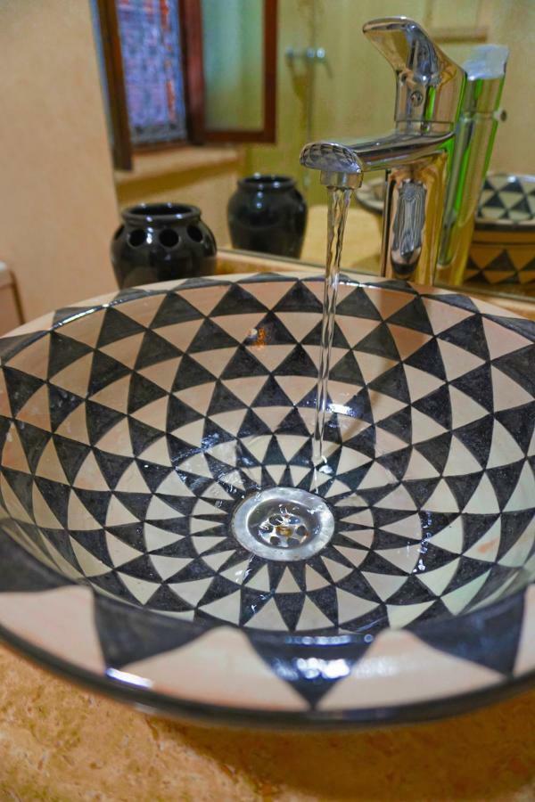 Dar Fama Bed and Breakfast Tétouan Exteriör bild